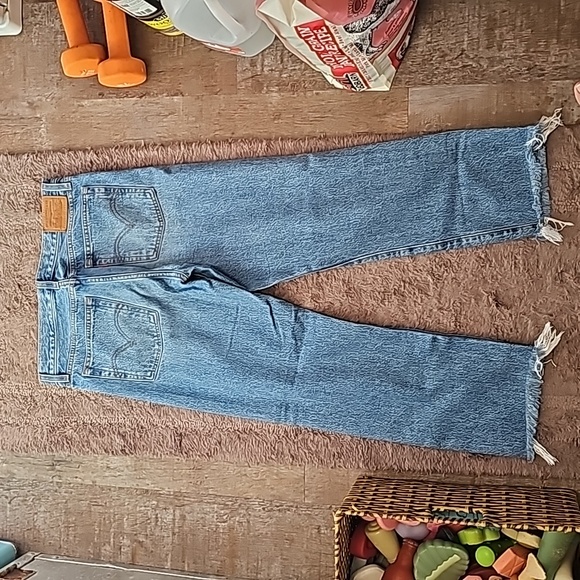 Levis jeans - Picture 2 of 6